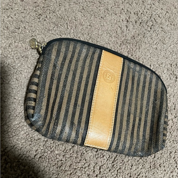Vintage Fendi crossbody bag. READ DESCRIPTION - Picture 1 of 16